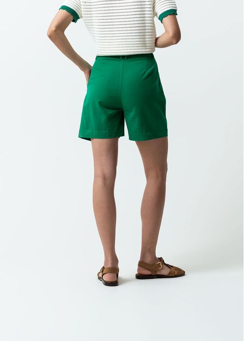 Short de tela fluida