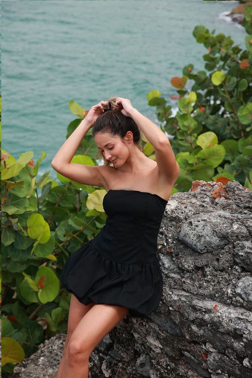Vestido Corto Nuhain Negro