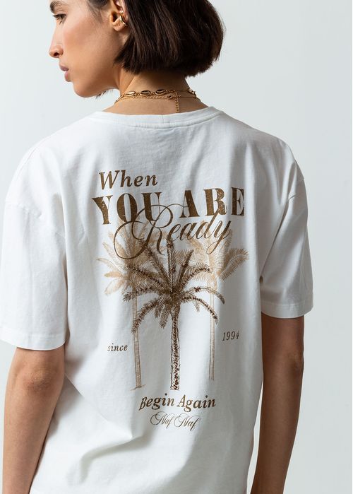 Camiseta básica estampada en posterior