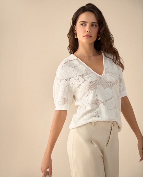 Suéter tejido con diseño de flores