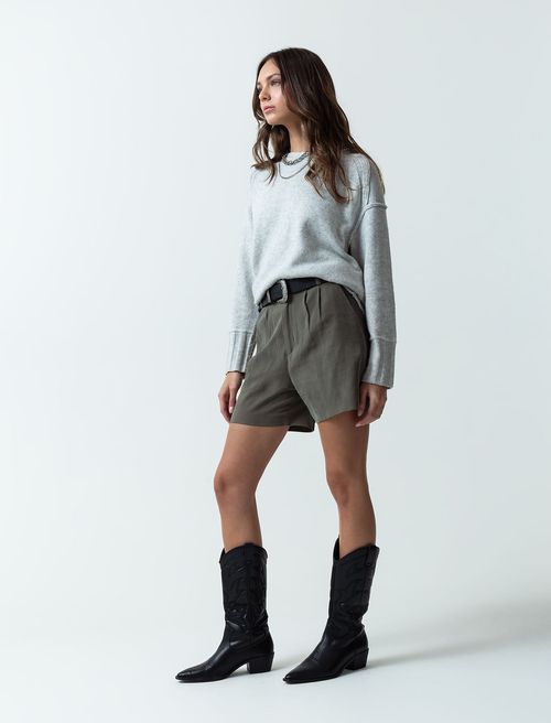 Short de tela fluida