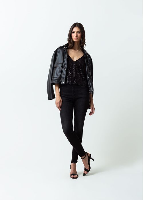 Camisa con apliques de lentejuelas