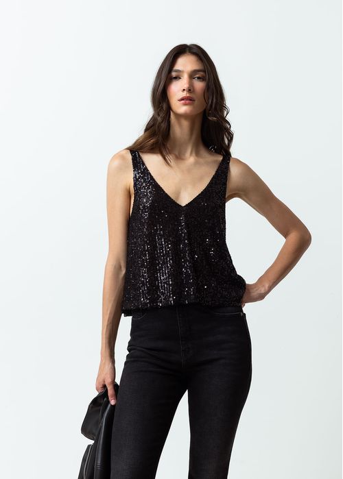 Camisa con apliques de lentejuelas