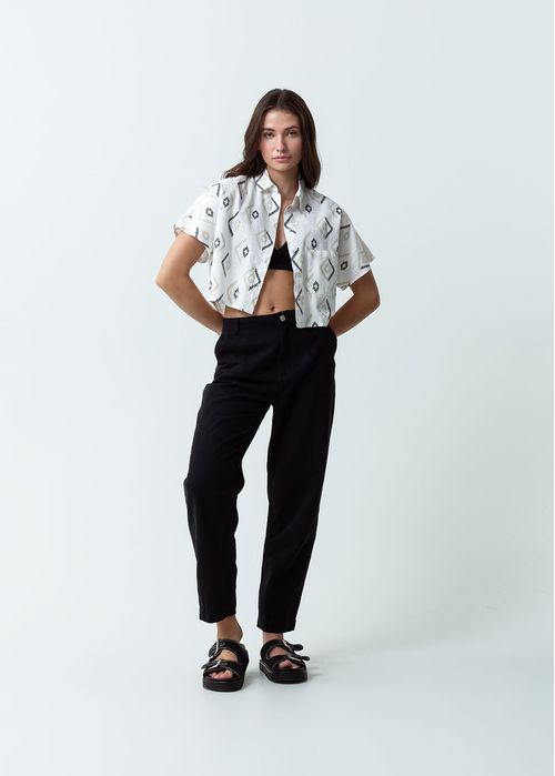 Camisa de diseño abierto