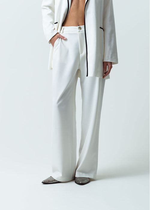 Pantalón elegante de bota recta