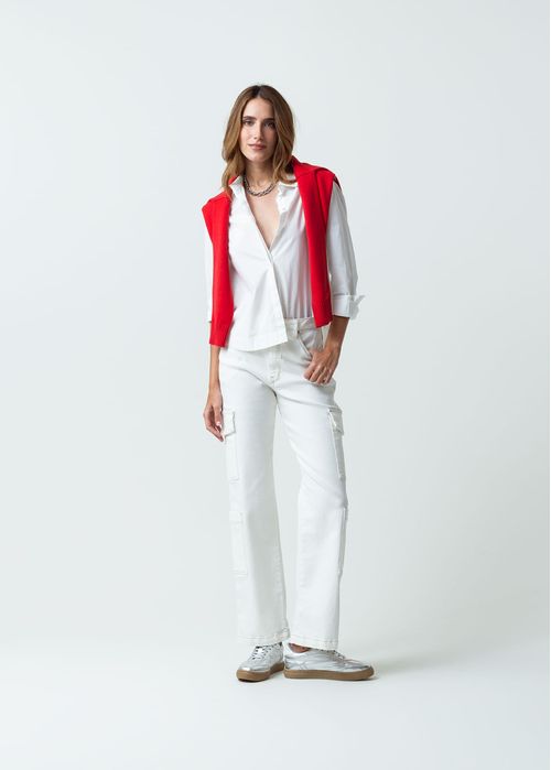 Pantalón Straight con bolsillos en costados