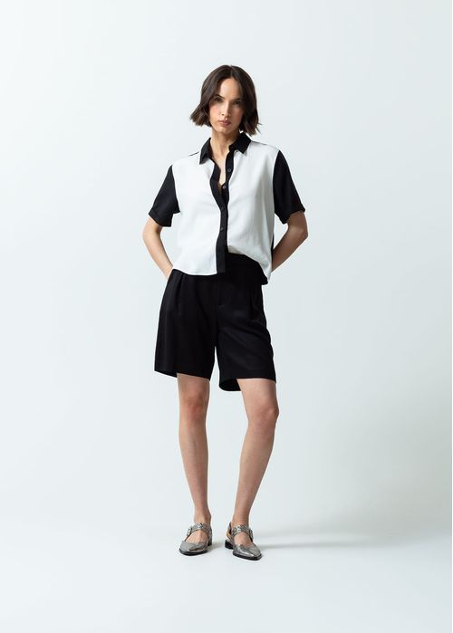 Camisa con mangas a tono