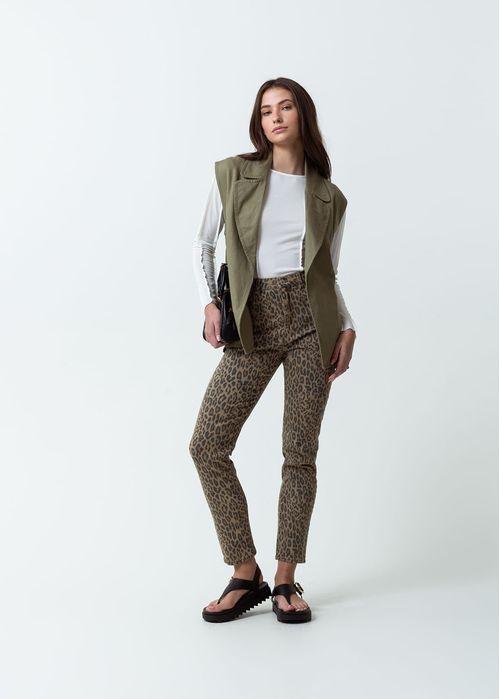 Chaqueta tipo chaleco