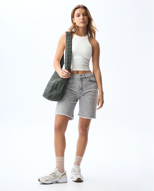 Bermuda con ruedo desflecado para mujer