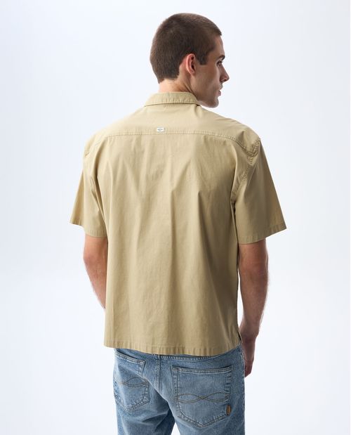 Camisa tipo Boxy con bolsillos para hombre