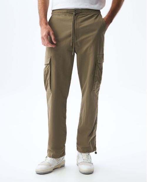 Pantalón cargo con pretina elástica para hombre