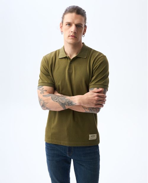 Polo Slim con marquilla en ruedo para hombre
