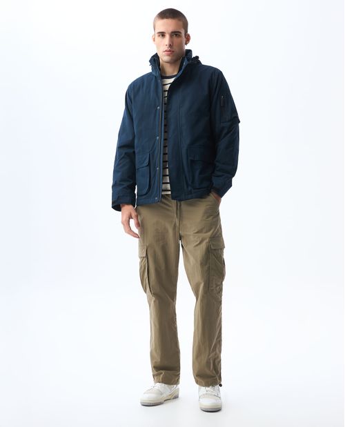 Chaqueta tipo parka de estilo utilitario para hombre