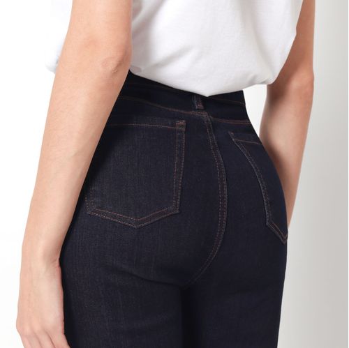 Jean Diva Tiro Medio Bota Skinny