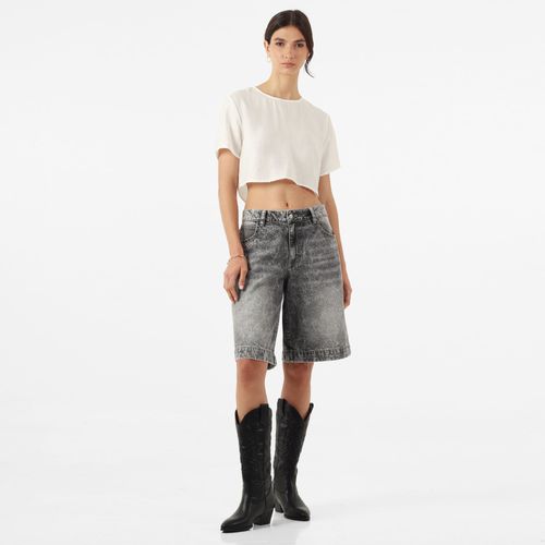 Short Tipo Bermuda