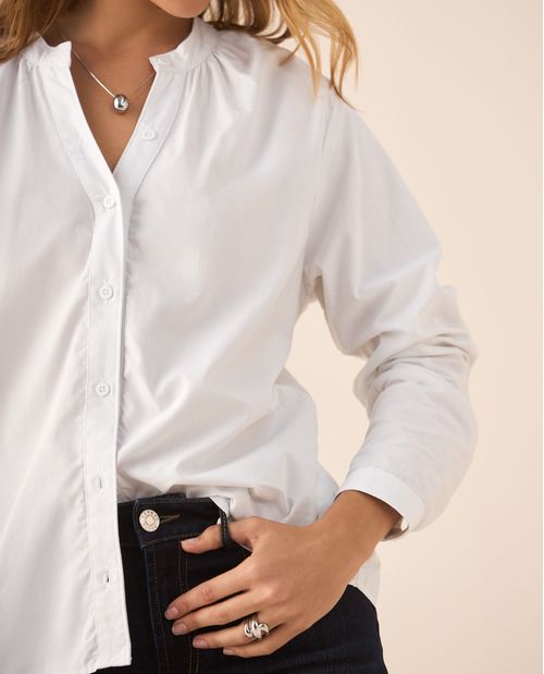 Camisa de cuello neru para mujer