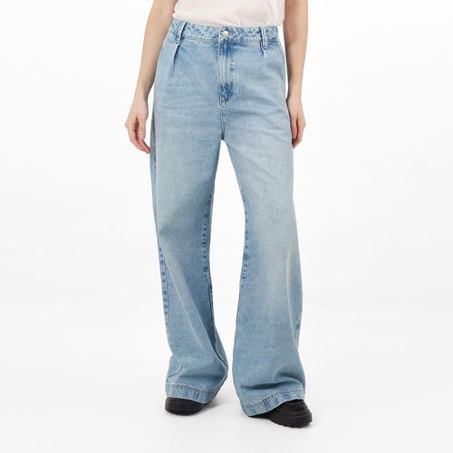 Jean Tiro Alto Bota Flare