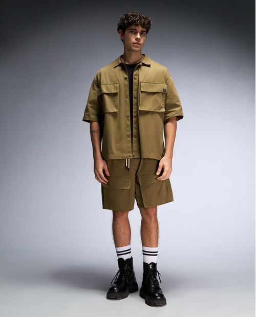 Bermuda tipo jogger para hombre