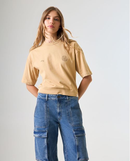 Camiseta Boxy con ruedo en rib para mujer