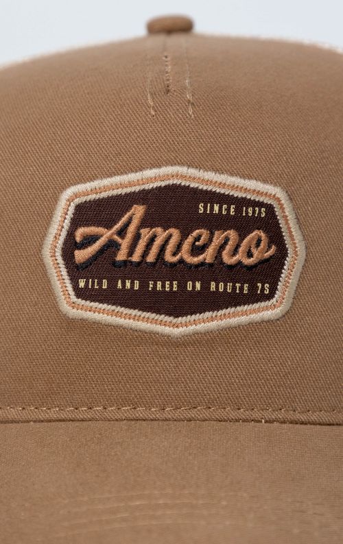 Gorra Trucker con aplique bordado para hombre