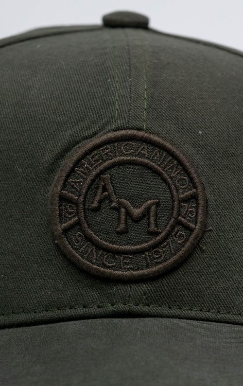 Gorra seis cascos con bordado para hombre