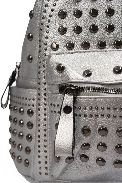 Bolso tipo morral mediano metalizado con bolsillos internos
