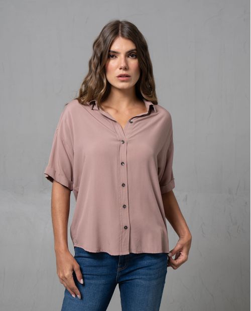 Camisa manga corta en tela liviana para mujer
