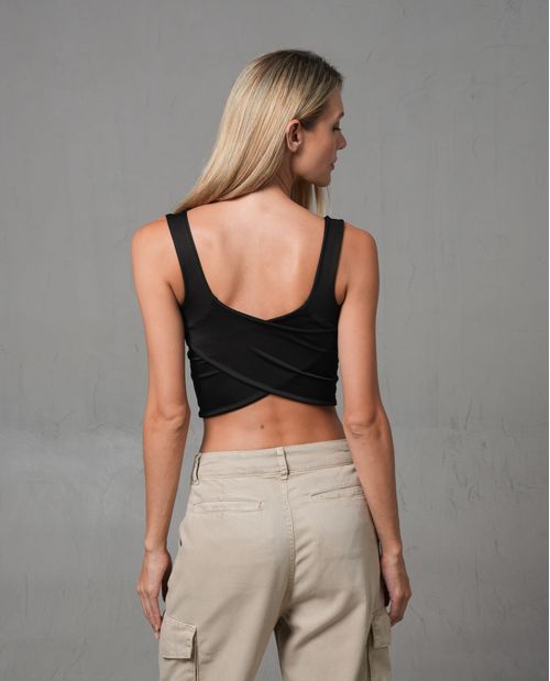 Camiseta crop con espalda cruzada para mujer