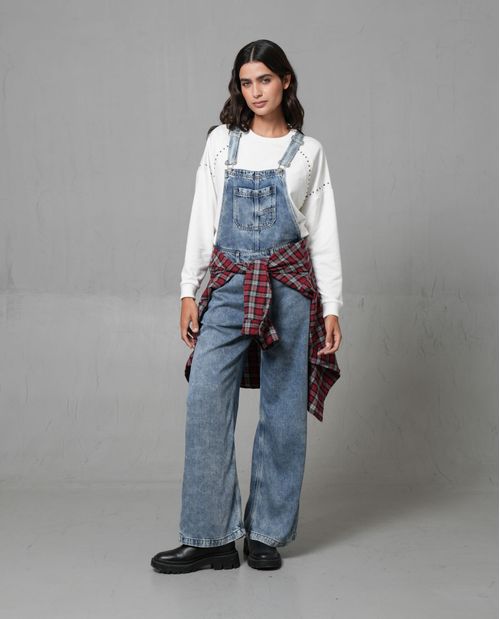 Buzo en burda con apliques para mujer