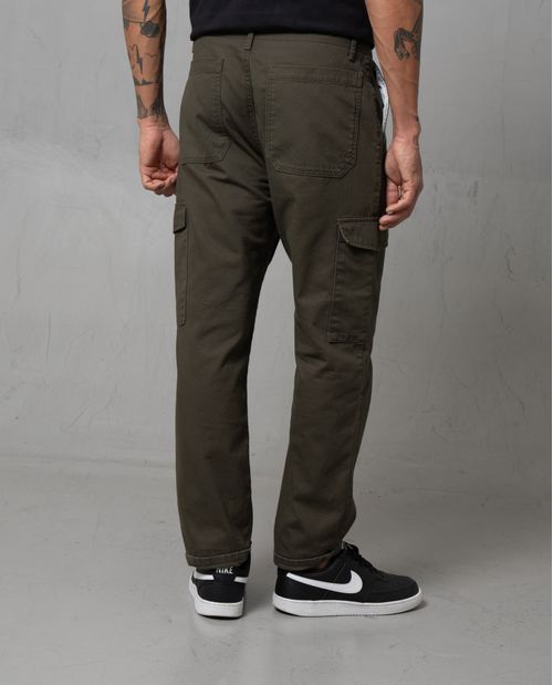 Pantalón tipo cargo para hombre