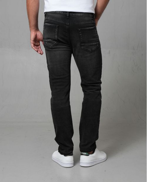 Jean Straight en black denim para hombre