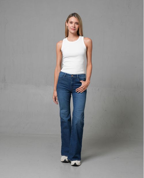 Jean Magic Up con bota flare para mujer