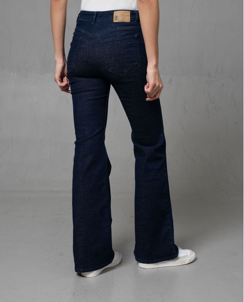 Jean Magic Up con bota flare para mujer