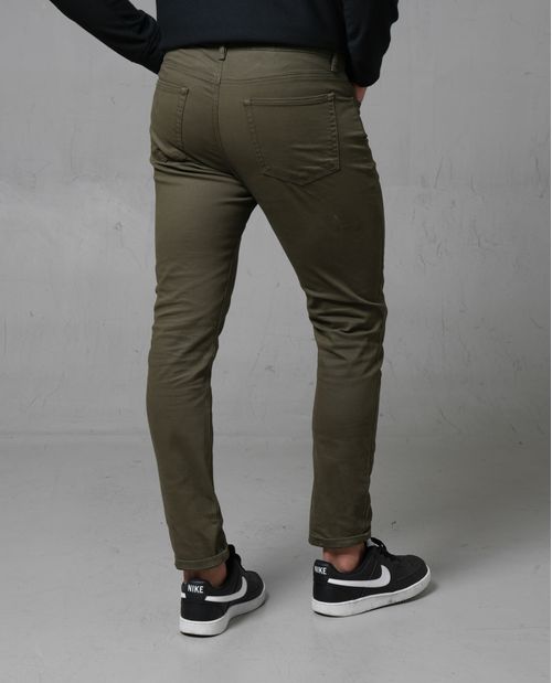 Pantalón Slim en dril semiliviano para hombre