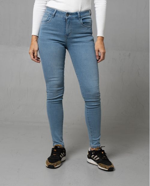 Jean magic up ajustado para mujer