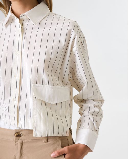 Camisa manga larga diseño a rayas para mujer