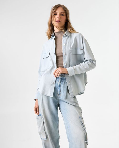 Camisa manga larga tono claro para mujer