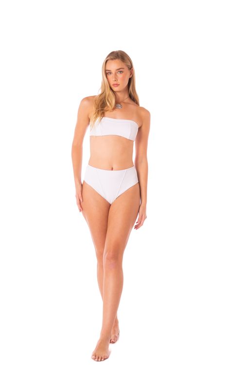 PANTY DE VESTIDO DE BAÑO EN TELA TEXTURIZADA