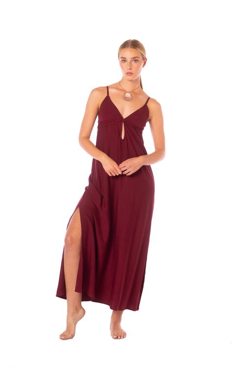VESTIDO LARGO CON ESCOTE EN V