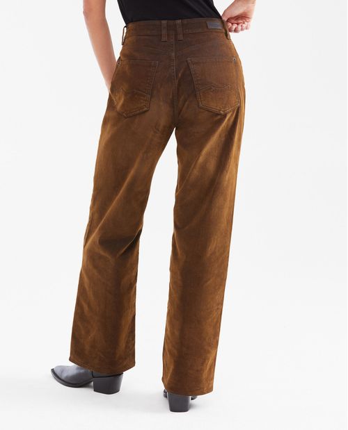 Jean Straight Fit Tiro Alto Bota Relaxed Color Café para Mujer