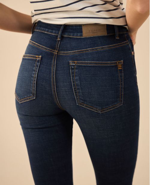 Jean Skinny de tono oscuro para mujer