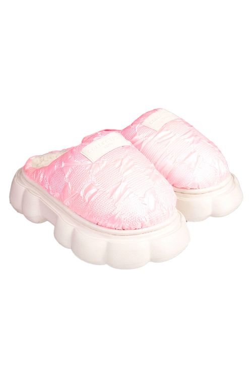 Pantuflas con diseños brillantes
