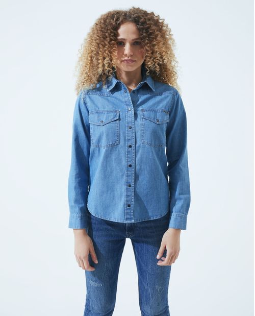 Camisa con bolsillos para mujer