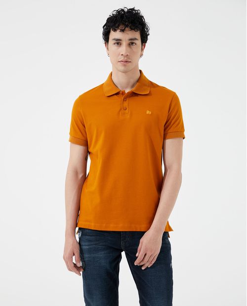 Camiseta tipo polo con logo en el pecho para hombre
