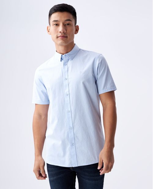 Camisa con botones para hombre
