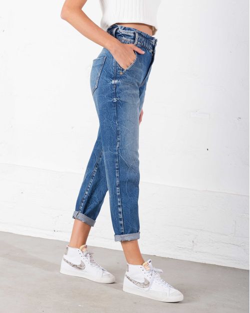 Jean para mujer azul oscuro Baggy tiro súper alto con efecto arrugado