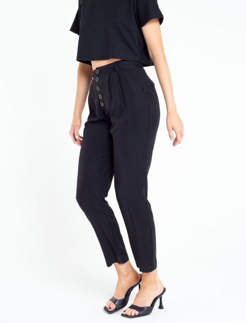 Pantalón con botones en frente