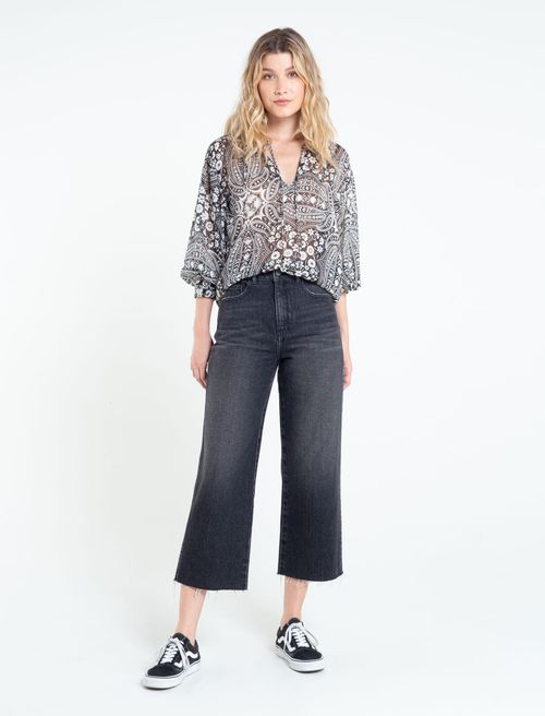 Camisa en tela con transparencia