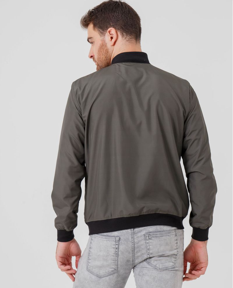 Chaqueta tipo bomber para hombre