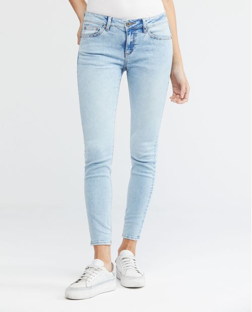 Jean de Mujer Low Rise, Rusty, Bota Skinny - Azul Claro Ice